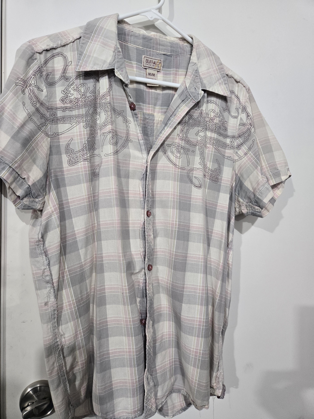 Buffalo David Bitton Light Gray & Pink Plaid Short-Sleeve Button-Down